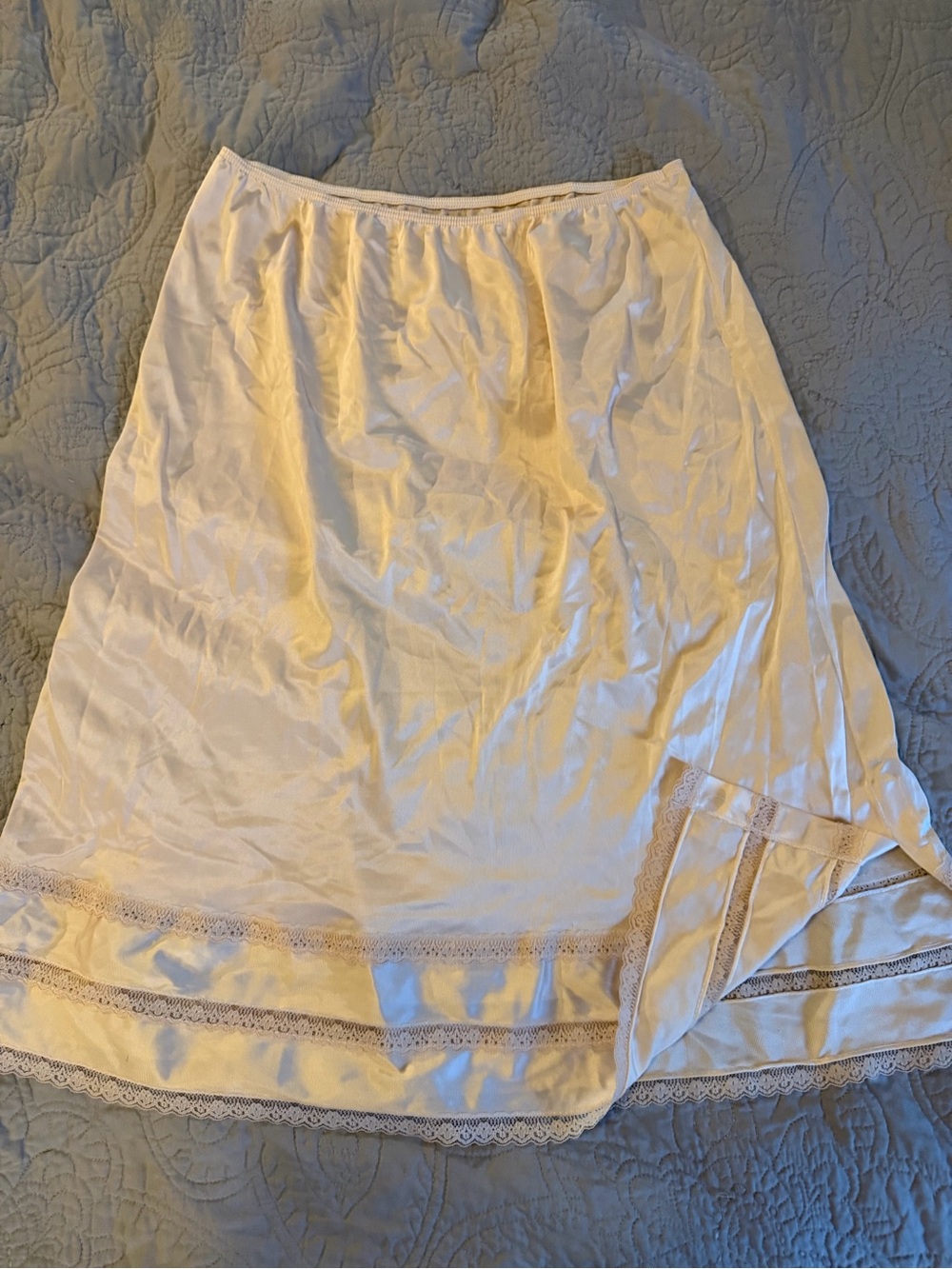 Vtg Sears Classic Women's Half Slip - Cream with lace layered hem